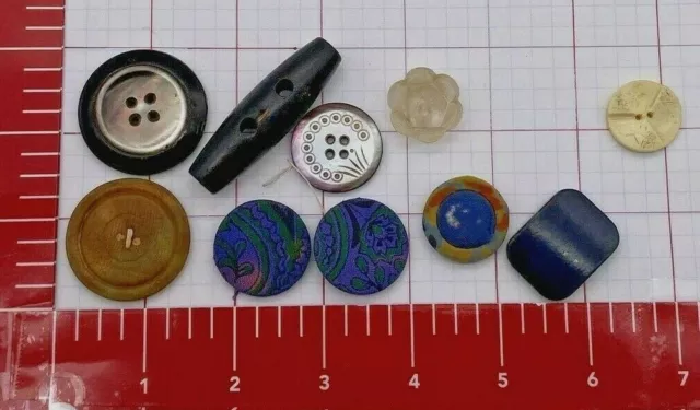 LOT of 10 Large VTG Celluloid Coat Buttons MOP Flower Cloth Paisley Print Wood