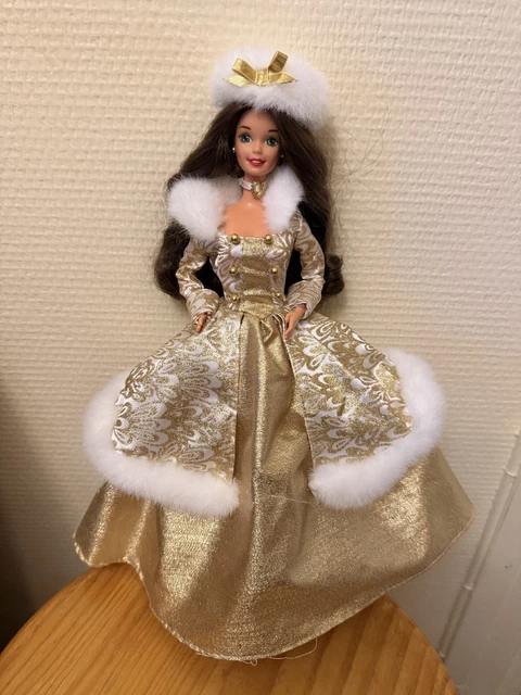Poupée Barbie Look Brunette Azur Pool Chic 2016 Mattel DVP56 – Collection NRFB