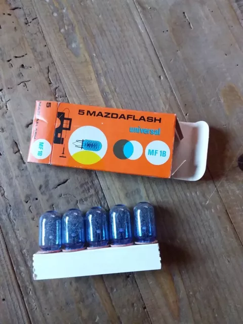 Une boite 5 ampoules MAZDA FLASH MF1B ancien appareil photo