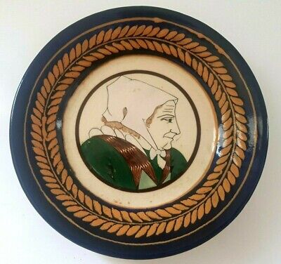 assiette dentelée à décor d'une  fleur de lys ocre* Henriot Quimper 