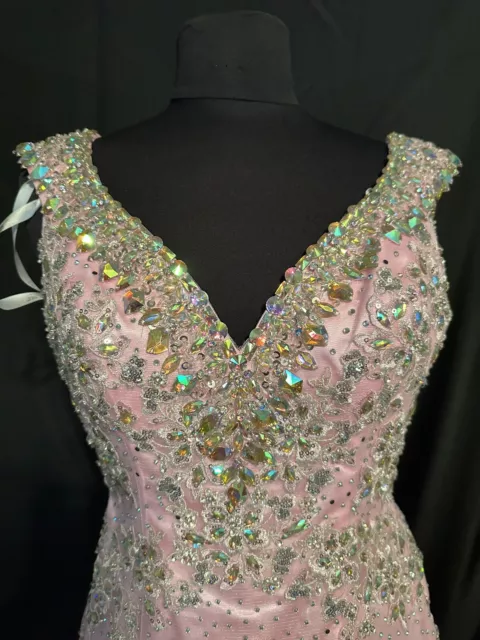 TONY BOWLS LE GALA PINK BEADED PROM FORMAL GOWN DRESS SIZE 6 Retail $568