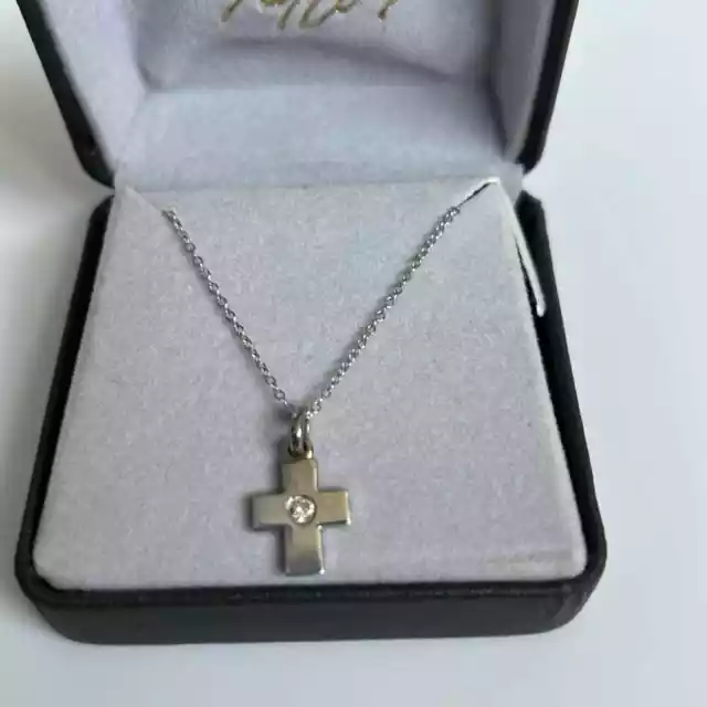 LORD & TAYLOR 14K white gold cross necklace (CID 14K) 3