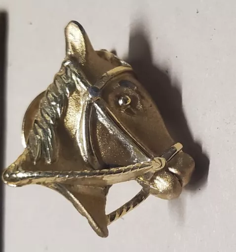 Horse ~ Nice Gold Tone Horse Lapel / Hat / Tie Tack Pin