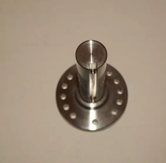 ※ New ※ Turned Stainless Steel 1" Keyed Keyway Shaft - 3" Mount x ~5.25" Length 2