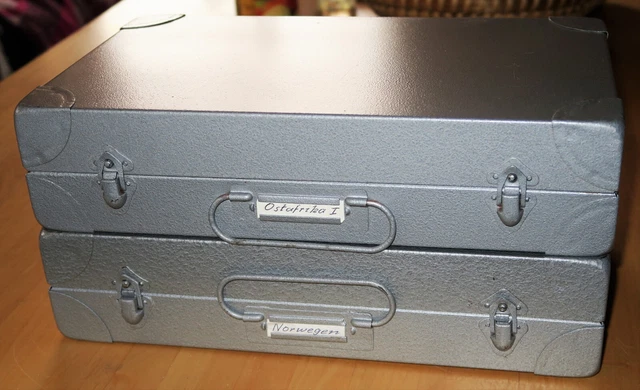 Metallkoffer je 2 Stück mit Einlage für Gepe 60x60 Diarahmen