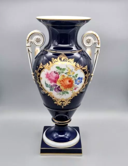 Meissen Porzellan Amphorenvase, Amsterdamer Art, kobaltblau, Blumen Bukett Prunk