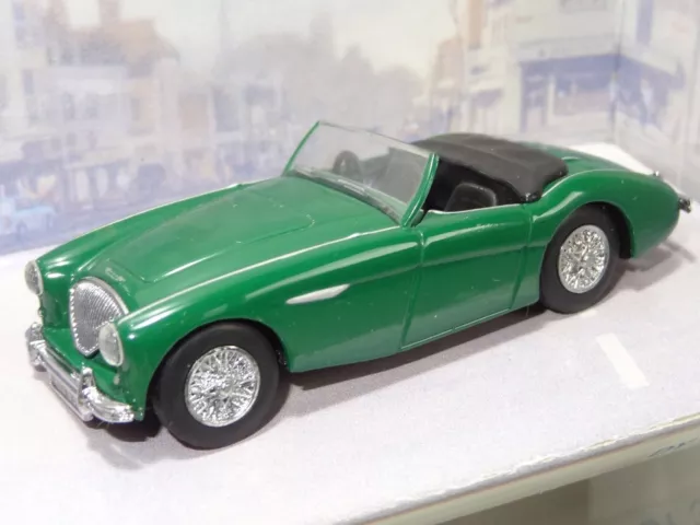 Matchbox Dinky DY 30 AUSTIN HEALEY 100 (272) 1/43 Boxed