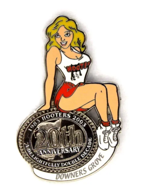 HOOTERS RESTAURANT 20th ANNIVERSARY GIRL DOWNERS GROVE LAPEL BADGE PIN