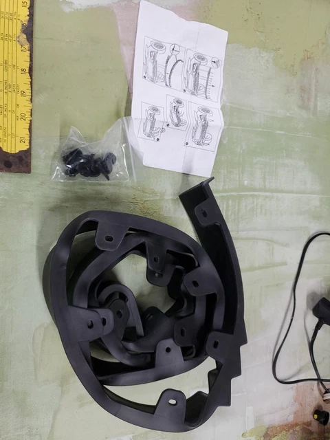 GENUINE GM FRONT Bumper Fascia Center Air Deflector 23397792 $40.00