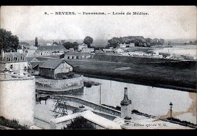 NEVERS (58) VILLAS à la LEVEE DE MEDINE , BORDS DE LOIRE en 1909
