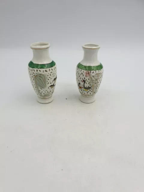 Petits Vases En Porcelaine Chinoise Réticulés Percés Peints À La Main Oiseaux Or - Paire