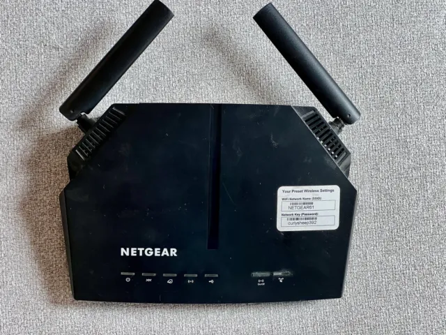 Modem Router Netgear D6220 AC1200 WiFi