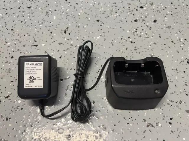 Vertex Standard NC-77B Overnight Desktop Charger