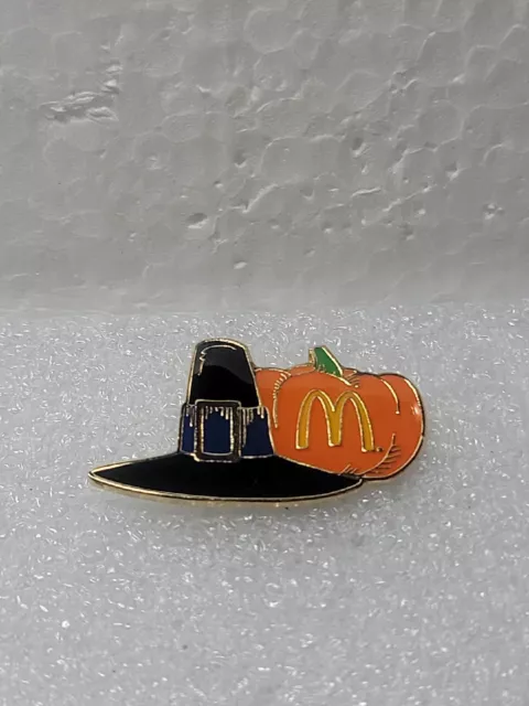 McDonalds Fall Pilgrim Hat Pumpkin Lapel Pin Thanksgiving Halloween Clutch Back