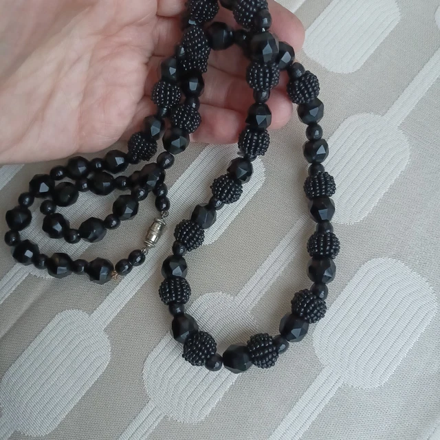 Collier Ancien En Perles De Jais - Années 20-40, Fermoir Fonctionnel - Occasion Bon état