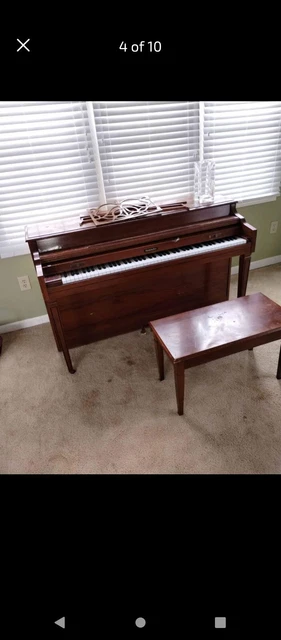 Rare Mid-Century Modern Baldwin Acrosonic Piano in Walnut Rare Mid-Century Modern Baldwin Acrosonic Piano in Walnut