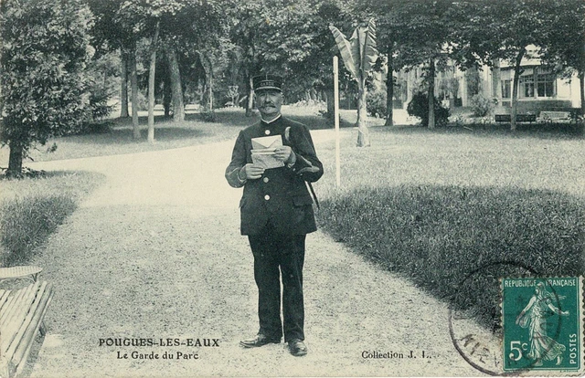 CPA - Pougues-les-eaux - Le Garde du Parc