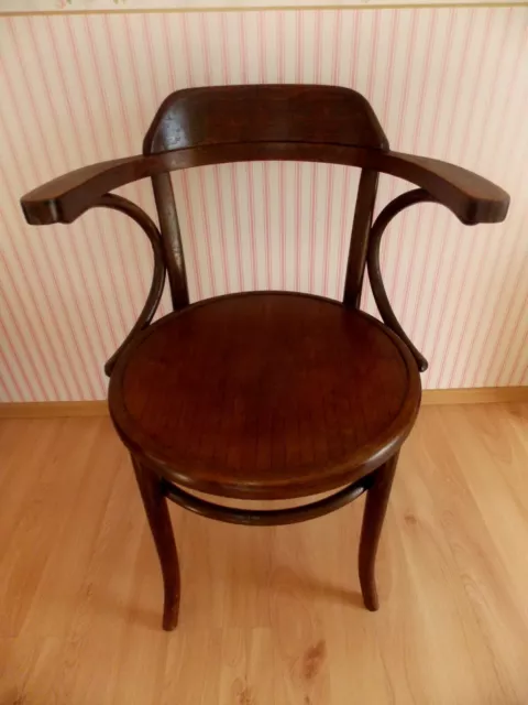 Antiker schöner Armlehnenstuhl Stuhl Holz in top Zustand