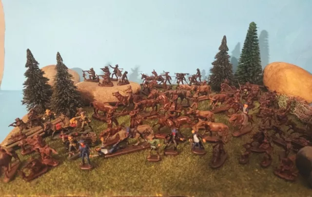 Lot  soldats anciens Atlantic campement Cowboys Outlaws Farwest  figurines 1/72
