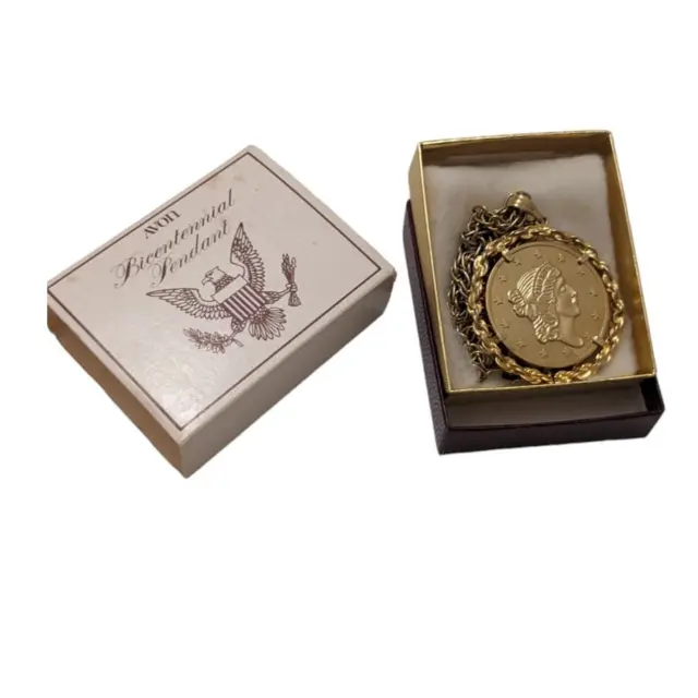 Gold Tone Coin Necklace Avon Liberty BiCentennial 1776-1976 Vintage