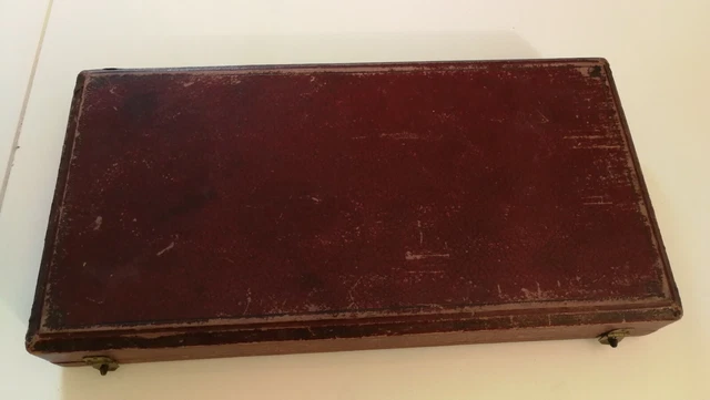 ANCIEN SERVICE A DECOUPER DANS COFFRET MANCHES ARGENT Fourré Poinçon MINERVE Argenté
