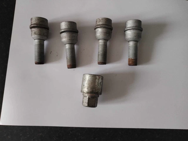 Wheel Bolts & Locks (16 4) Chrome For VW Amarok 10-22 On Aftermarket Wheels | Australia - View #3