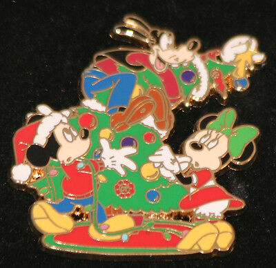 Disney Mickey, Minnie & Goofy Christmas Tree Advent Pin 2007 LE 1000