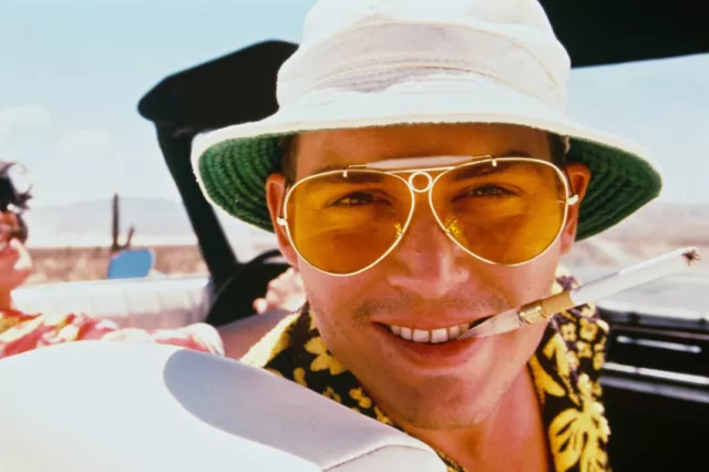 Johnny Depp Hunter S. Thompson in Fear and Loathing in Las Vegas 18x24 Poster