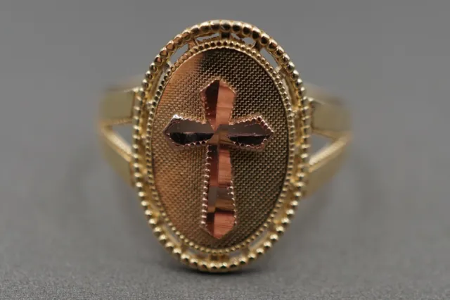 10K Solid Yellow Gold Two Tone Oval Shape Crucifix Cross Band Ring. Size 6.5