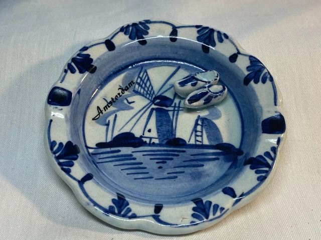 Delft Blue & White 'Delft Ware' Ash Tray With Clogs In Relief c1960