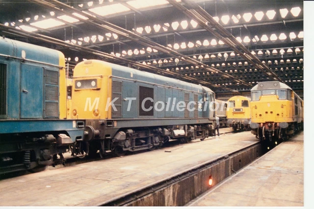 RAIL PHOTO CLASS 20 20133 @ inside Toton depot 27/2/88 £1.50 - PicClick UK