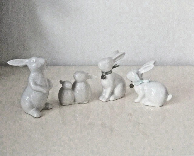 4ER-SET DEKO- HASEN-FAMILIE aus weißer Keramik, nicht nur zu Ostern EUR ... 4ER-SET DEKO- HASEN-FAMILIE aus weißer Keramik, nicht nur zu Ostern EUR ...