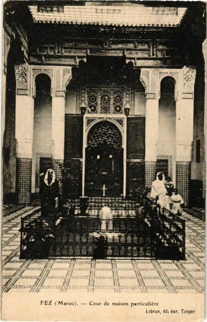 CPA AK MOROCCO FEZ - Private Court (219806)