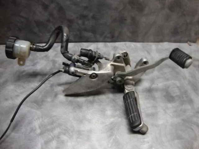 2004 Yamaha YZF600R YZF 600 YZF600 R 600R Right Rear Brake Lever Master Peg L11