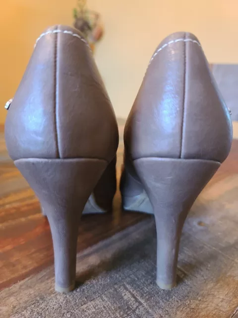 Fergalicious by Fergie Nina High Heel Pump Women's Platform Shoe Size 9 Taupe 3