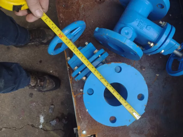 Valve 7-in Dia. Flange 2.5 Dia. High pressure water construction main  shut off