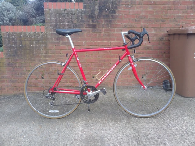 Raleigh pursuit road deals bike