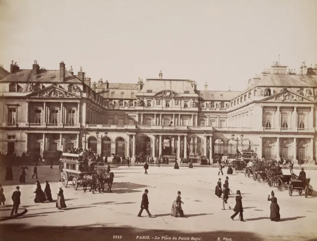 Paris, Platz des Palais-Royal, um 1880, Albuminpapierabzug Unbekannt (20.Jhd)