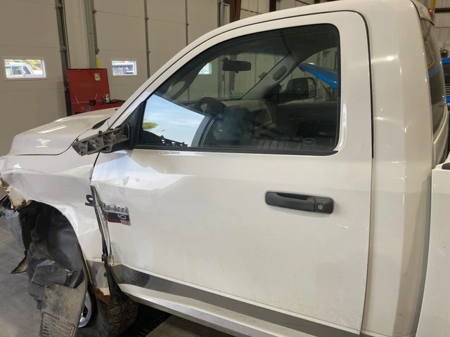 Used Front Left Door Glass fits  2012 Ram Dodge 2500 pickup Standard Cab 2 Dr Fr