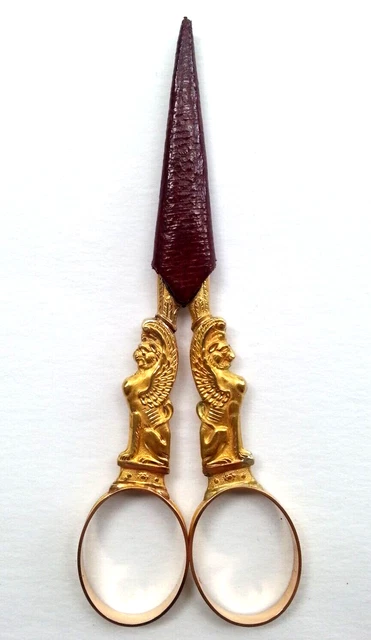Superbe Paire De Devants De Chenets En Bronze - Lions Ailés Et Chimères - Style Ancien - Fabrication Française