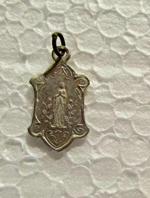 Antike Medaille Notre Dame De Schwere, Souvenir 2,2 CM X 1,2 CM