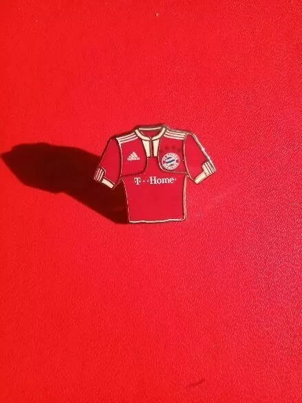 Bayern Munchen Monaco Trikot Pin Model 006