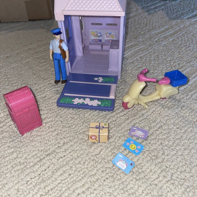 Fisher Price Sweet Streets Post Office Scooter Mailbox Mailman 3-letters box EUC