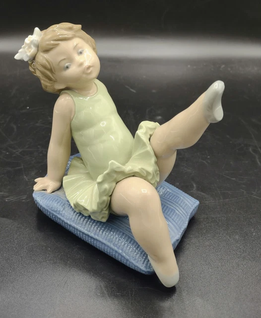 LLADRO #5105 LITTLE Ballet Girl Ballerina Figurine Pink Hand Made