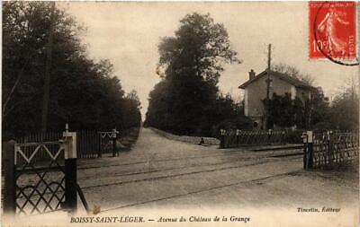 CPA boissy-saint-leger Avenue du chateau de la grange. (509339)