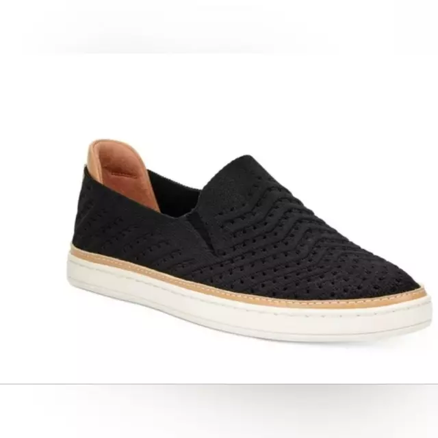UGG SIZE 11 Sammy black Chevron casual slip on Sneaker 49.30