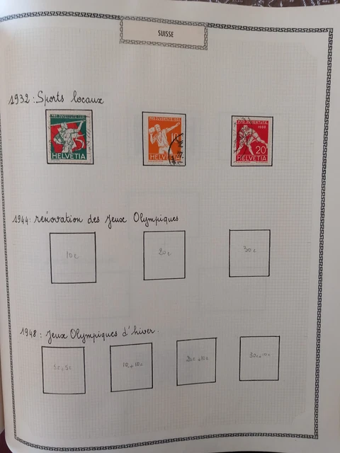 Album de timbres 64 pages blanches divisées couverture verte rembourrée