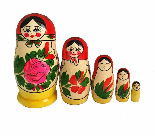 Matriochka Russe Peinte à La Main - Série 'Les Enfants' Par L'Artiste Vinogradova - Unique
