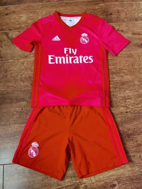 Real Madrid 2018/19 3rd set football kit ADIDAS 7-8 years 128cm