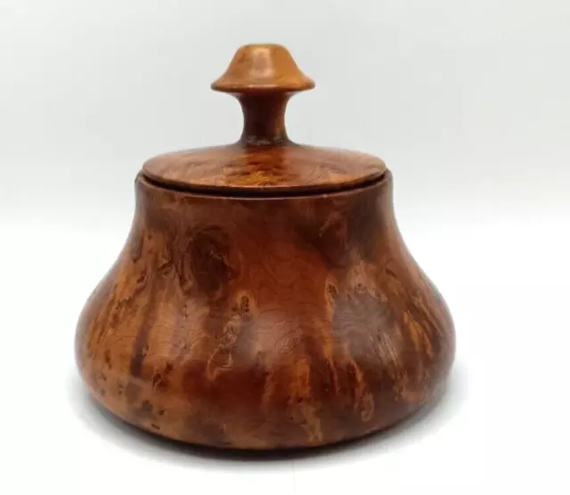 https://www.picclickimg.com/d4MAAOSw6LtlS9l3/Antique-Walnut-Wooden-Fruit-Wood-Treen-Tobacco-Jar.webp